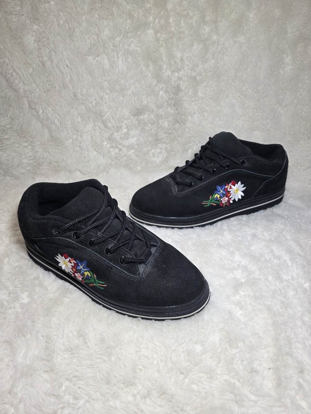 VTG 90s Swiss Alp Fantasy Floral Embroidered Suede Sneaker Boots EU 40 US 9 NWOT